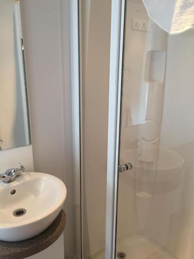 3 Bedroom 2 Bathroom Prestige Caravan Presthaven Sands Talacre Exteriér fotografie